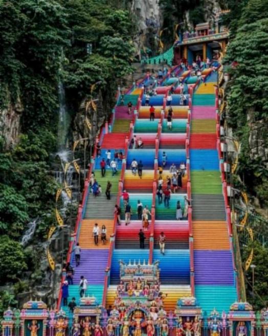 life in malaysia for foreigners